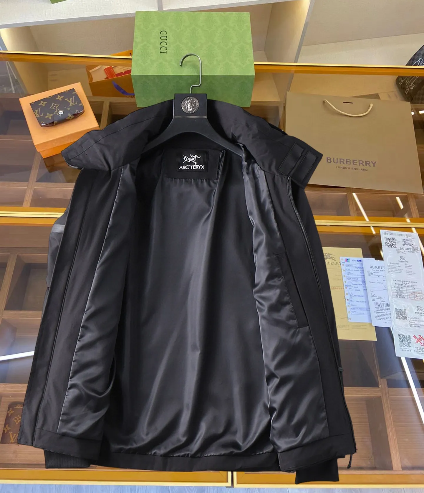 Same Style， ， 2026 New Arrival ， Original Premium Breathable ， ， ， Quality。 ， Sizes：M～3XL，